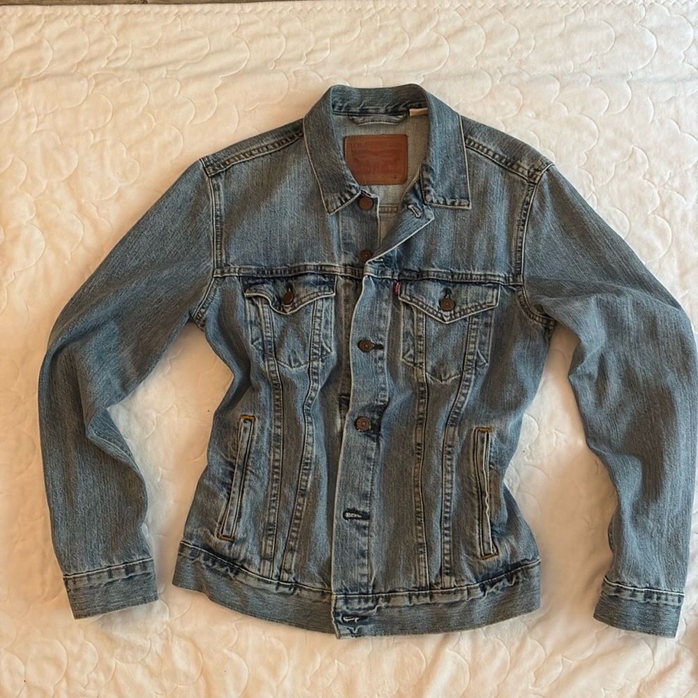 Levi’s denim jacket